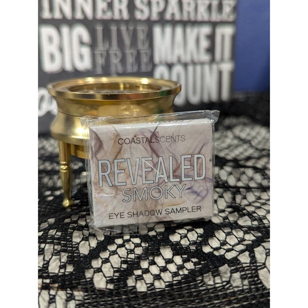 5/25 Coastal Scents Revealed Smoky Eye Shadow Duo